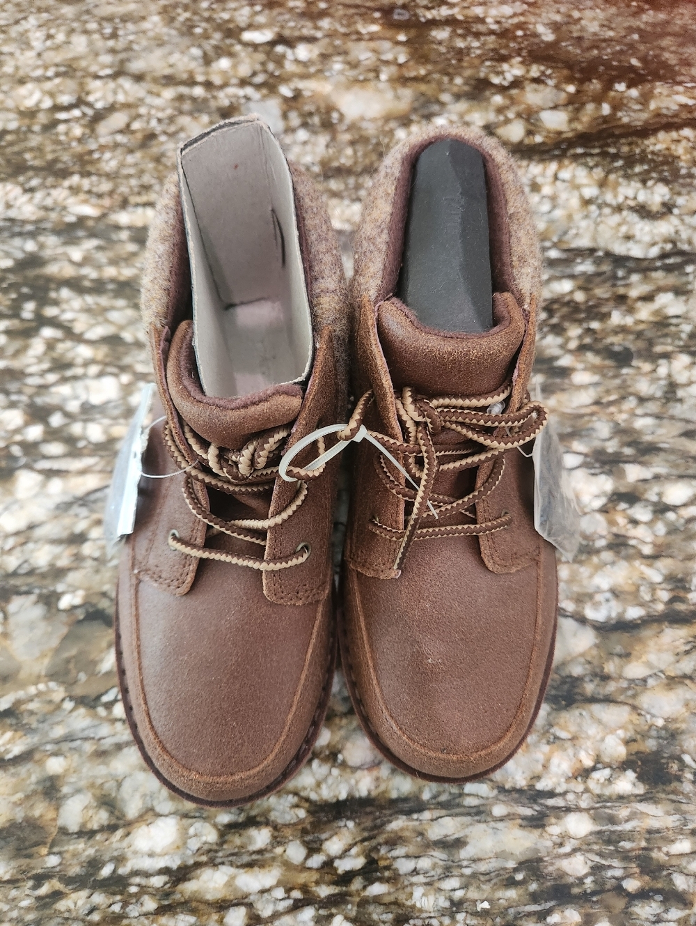 Boys Brown Suede Lace-Up Boots - Casual Outdoor Style